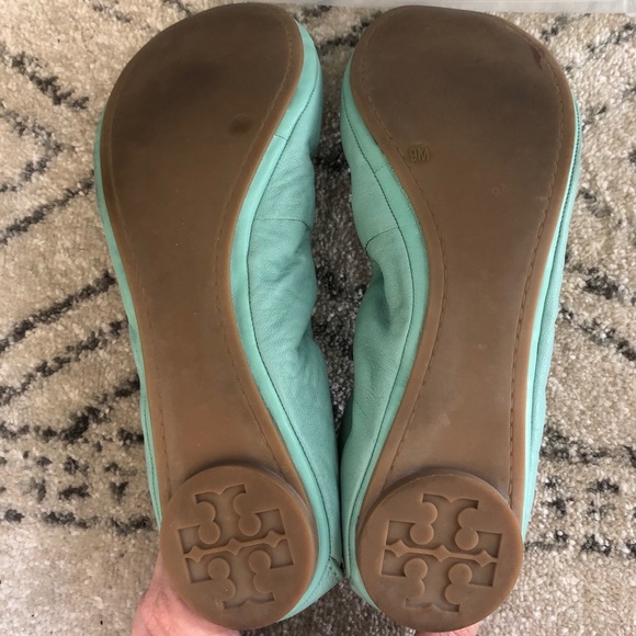 NEW! TORY BURCH EDDIE SOFT SCRUNCH BALLET FLAT - Picture 4 of 6